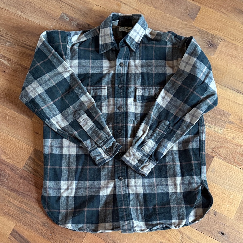 L.L. Bean, chamois cloth shirt, Plaid Button Down Shirt - Green and Cream
